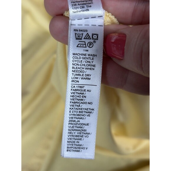 Athleta Getaway Tee Pale Lunaria Butter Yellow Medium Short Sleeve Relaxed - Picture 7 of 13